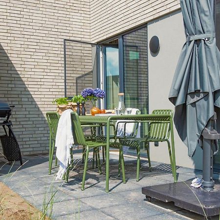 Awesome Home In Lembruch-Duemmer See With Kitchen Екстериор снимка