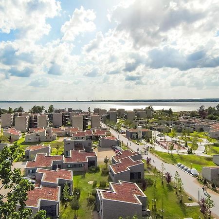 Awesome Home In Lembruch-Duemmer See With Kitchen Екстериор снимка