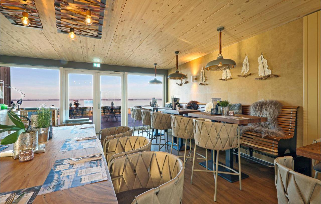 Awesome Home In Lembruch-Duemmer See With Kitchen Екстериор снимка