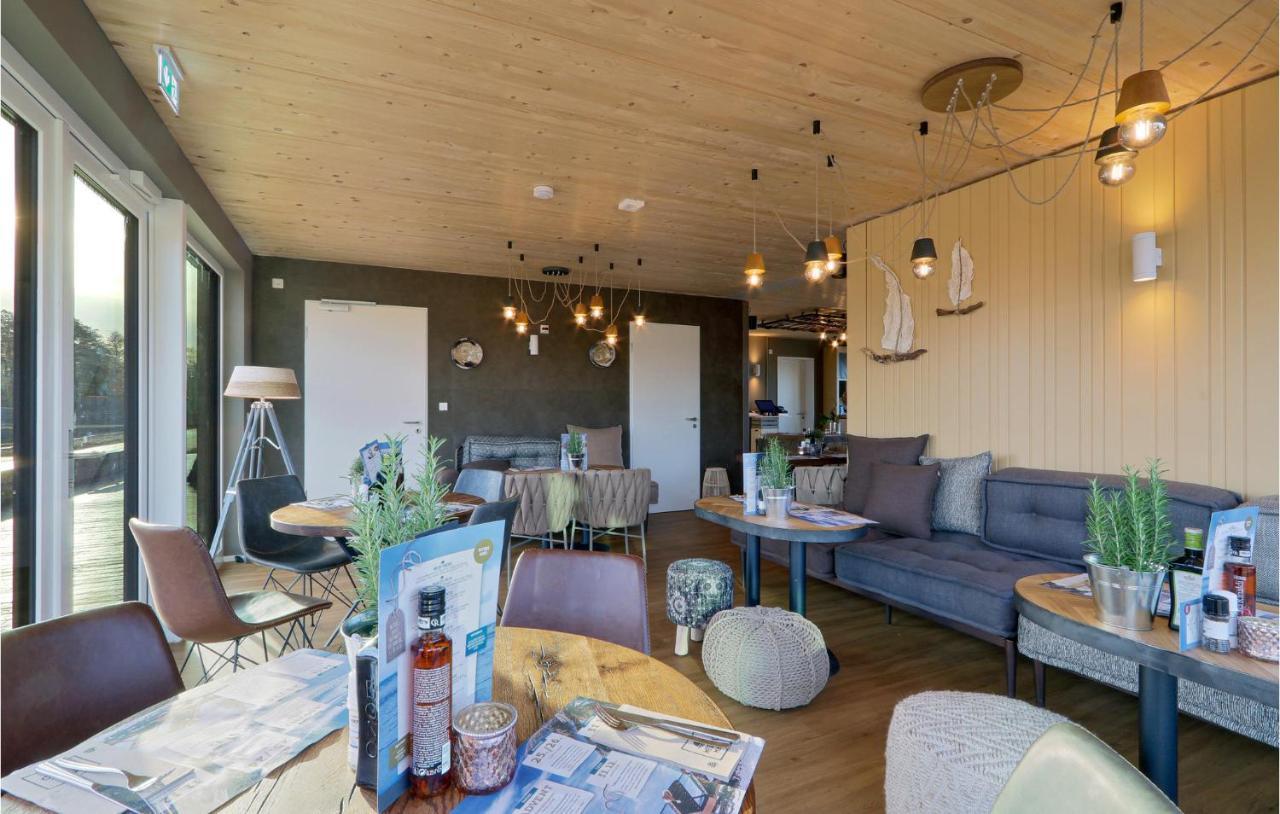 Awesome Home In Lembruch-Duemmer See With Kitchen Екстериор снимка